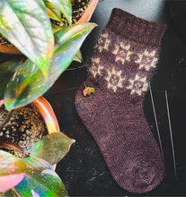 Load image into Gallery viewer, Quilty Cabin Socks // PDF Knitting Pattern
