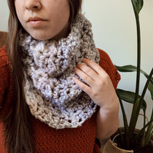 Load image into Gallery viewer, Crochet PDF PATTERN // Crooked River Cowl