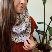 Load image into Gallery viewer, Crochet PDF PATTERN // Crooked River Cowl