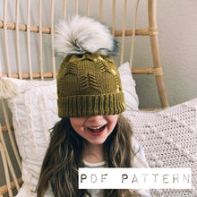 Load image into Gallery viewer, Horse Feather Beanie PDF PATTERN
