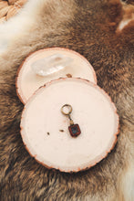 Load image into Gallery viewer, Czech Glass // Removable Stitch Marker-Progress Keeper
